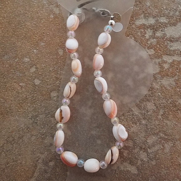 Shell Beach Pool Anklet with Aurora Borealis Beads - Picture 2 of 2